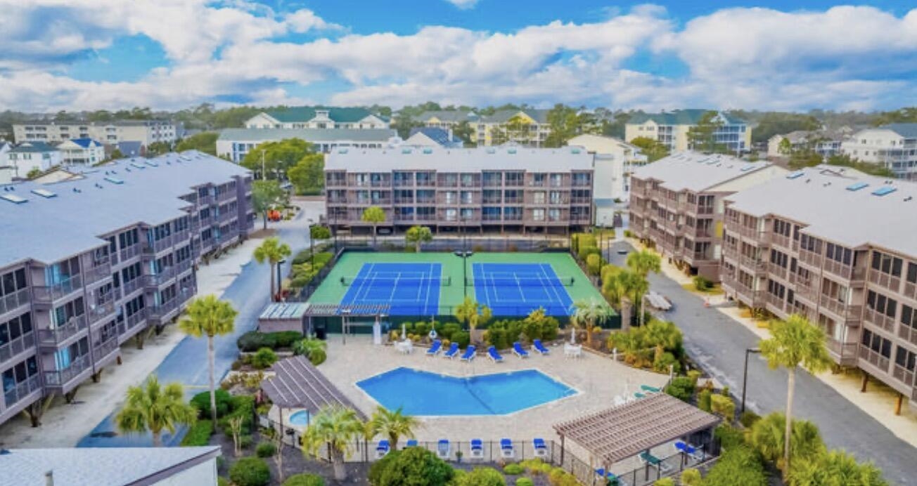 Homes for sale in YACHT CLUB VILLAS - Barefoot